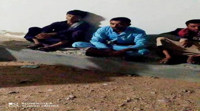 
أمن المهرة يلقي القبض على عصابة سرقت 20 كيلو ذهب من تاجر في القطن بمحافظة حضرموت) صور(