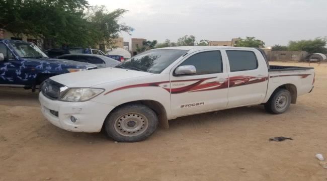 
عاجل: شرطة الدوريات بوادي حضرموت تضبط سيارة مسروقة منذ سنتين بعد الاشتباه فيها بسيئون "صورة"