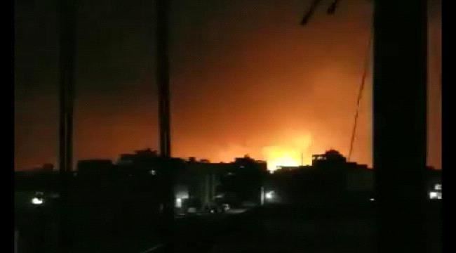 
                     هلع وخوف في صنعاء عقب انفجارات ضخمة هزت الشوارع واضرار كبيرة في المباني وسقوط ضحايا