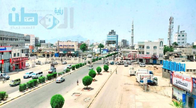 
                     جمعيات سكنية في عدن تتهم الوالي بصرف أراض وقف للمقربين والمتنفذين