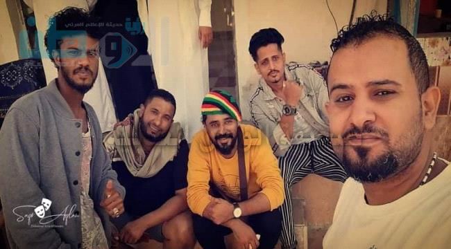 
الفنان محمد الارياني يروي قصة وفاة الفنان المسرحي رائد طه.. تفاصيل