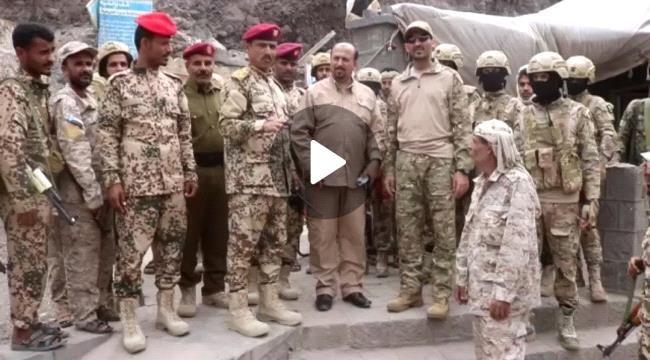 
شاهد قوات الحماية الرئاسية تستلم قلعة صيرة من قوات العاصفة - فيديو