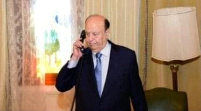 
                     رئيس الجمهورية يجري اتصالين هاتفيين بنائبه ورئيس الوزراء للإطلاع على مجمل الأوضاع
