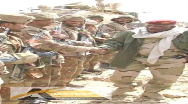 
                     قوات الانتقالي تداهم منزل اللواء الأسير بيد الحوثيين "فيصل رجب" في عدن 