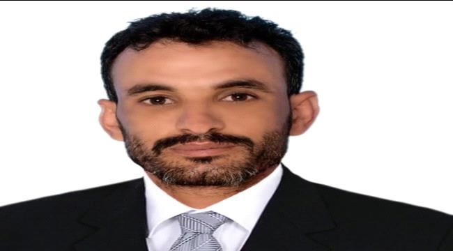 
                     ردفان| قوة تابعة للواء الخامس تعتقل الصحفي الغزالي