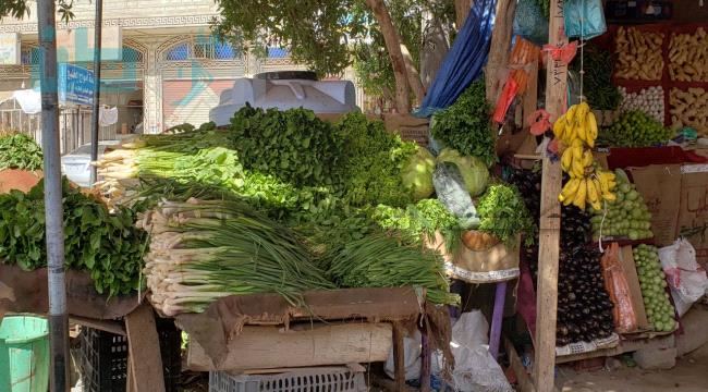 
                     أسعار الخضار والفواكه بالجملة في سوق الجملة بالأمانة_صنعاء اليوم الثلاثاء 