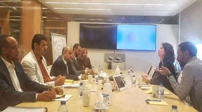 
                     وزير المالية يبحث مع مديرة البنك الدولي التطورات الاقتصادية ودعم اليمن