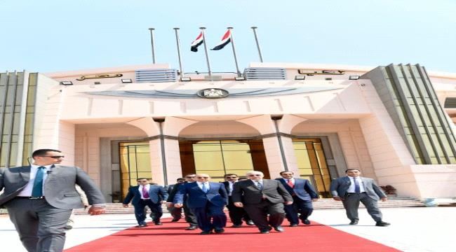 
                     رئيس واعضاء مجلس القيادة الرئاسي ينهون زيارة ناجحة الى جمهورية مصر العربية