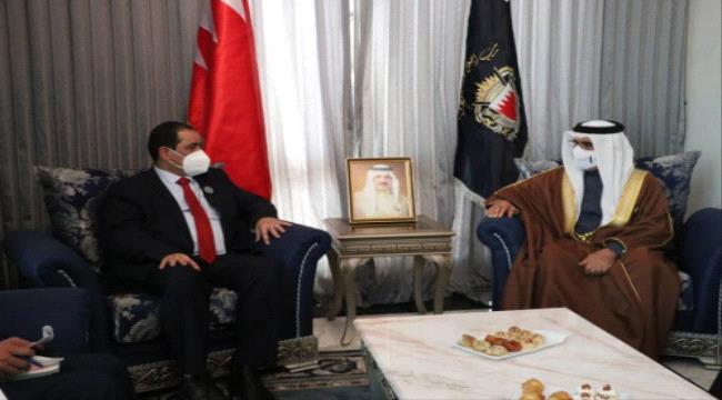 
                     وزير الداخلية يبحث مع نظيره البحريني سبل تعزيز التعاون الأمني بين البلدين