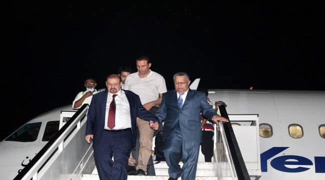 
                     عاجل: رئيس مجلسي النواب والشورى يصلان إلى العاصمة المؤقتة عدن