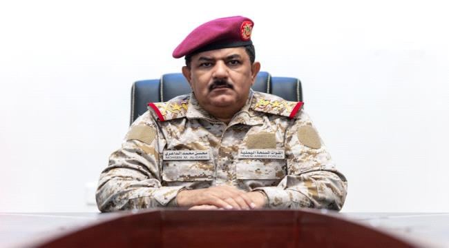 
                     وزير الدفاع يعلن عن خطط بديلة للتعامل مع مليشيا الحوثي ويطلب ‘‘طائرات مسيرة’’ لحسم المعركة