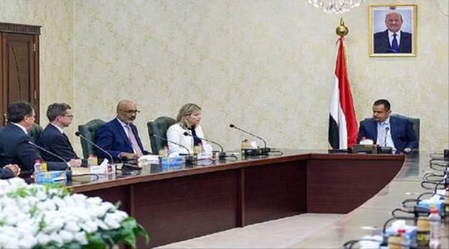 
                     الحكومة اليمنية تحذر من خطر كبير سيطال مصر والسعودية